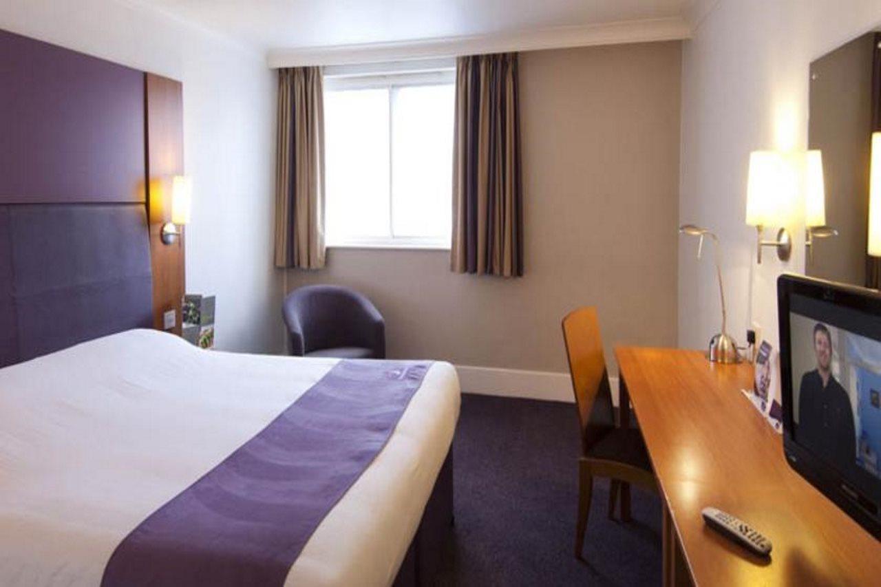 Premier Inn Nottingham Arena Bagian luar foto